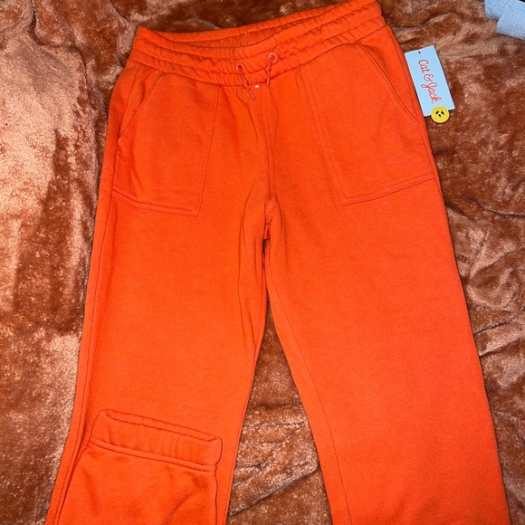 Matching sweat suit - Picture 2 of 2